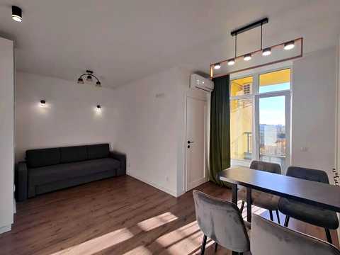 квартира за адресою Кадетський Гай вул., 8