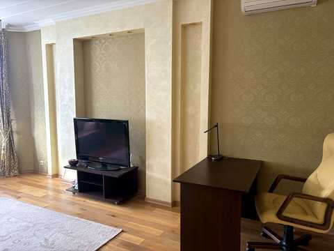 квартира за адресою Василя Тютюнника вул. (Анрі Барбюса), 16
