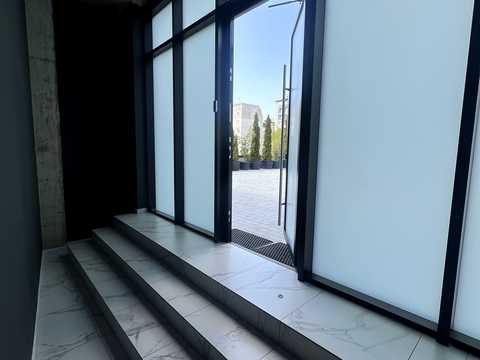 комерційна за адресою Івано-Франківськ, Володимира Івасюка вул., 19К