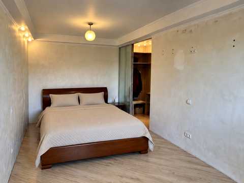 квартира за адресою Русанівський бульв., 9