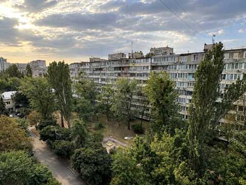 квартира за адресою Русанівський бульв., 9