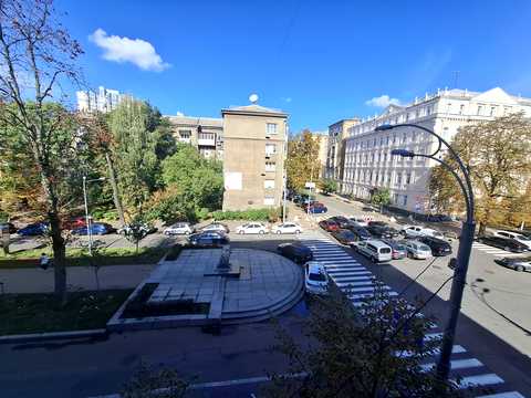 коммерческая по адресу Институтская ул., 24/7