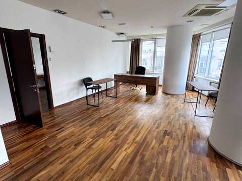 комерційна за адресою Кловський узвіз, 7