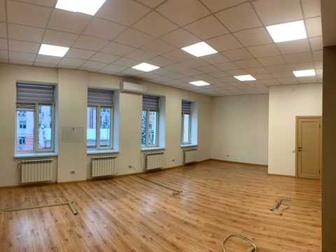 коммерческая по адресу Глубочицкая ул., 40