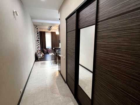 квартира за адресою Успішна вул., 18