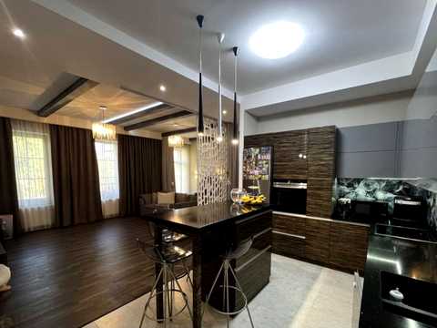 квартира за адресою Успішна вул., 18