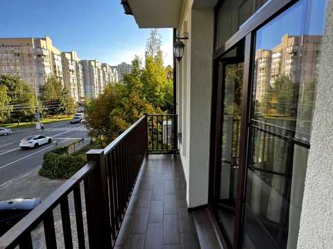 квартира за адресою Успішна вул., 18