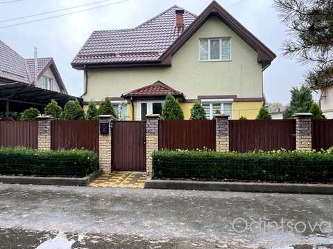 дом по адресу вул. Леси Українки