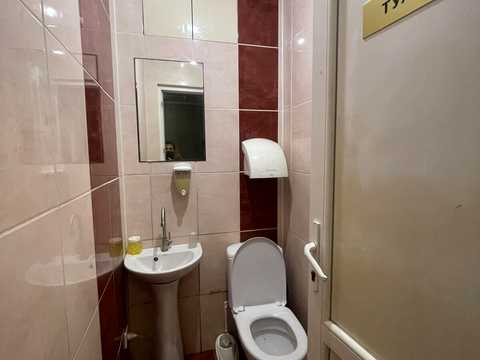 комерційна за адресою Тернопіль, 15 Квітня вул., 15 А
