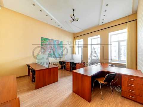 коммерческая по адресу Саксаганского ул., 15
