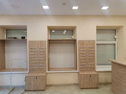 комерційна за адресою Гетьмана Полуботка вул., 35