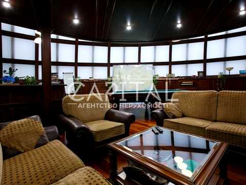комерційна за адресою Спортивна пл., 3