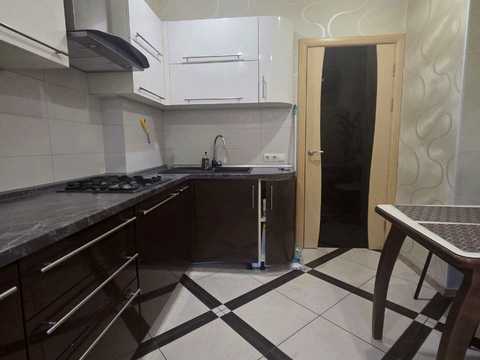 квартира по адресу Червоной Калины просп. (Владимира Маяковского), 8
