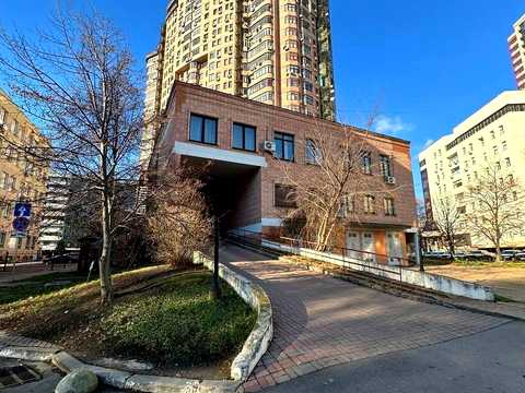 комерційна за адресою Євгена Коновальця вул. (Щорса), 36-Б
