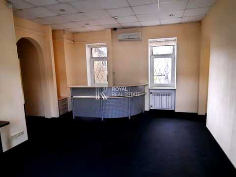 комерційна за адресою Івана Мазепи вул. (Січневого Повстання), 3