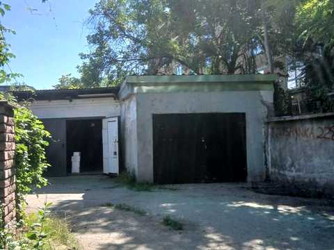 паркомісце за адресою Івано-Франківськ, Віталія Мерінова вул., 5