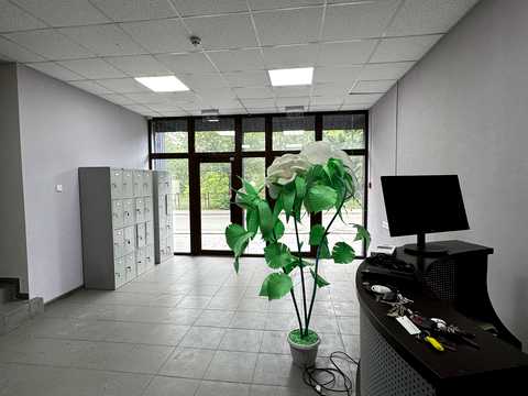 комерційна за адресою Українського Відродження вул. (Бударіна), 123
