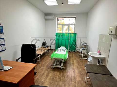 комерційна за адресою Новокостянтинівська вул., 7