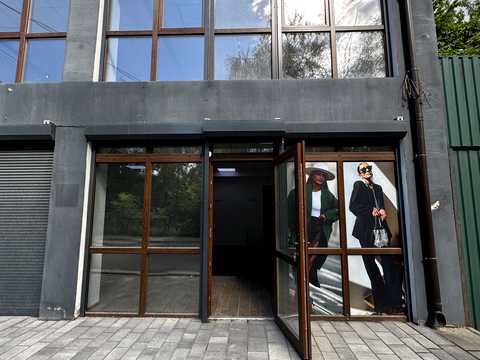 комерційна за адресою Українського Відродження вул. (Бударіна), 123