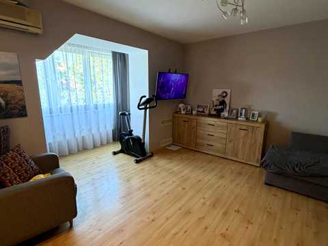 квартира за адресою Зарічанська вул., 48