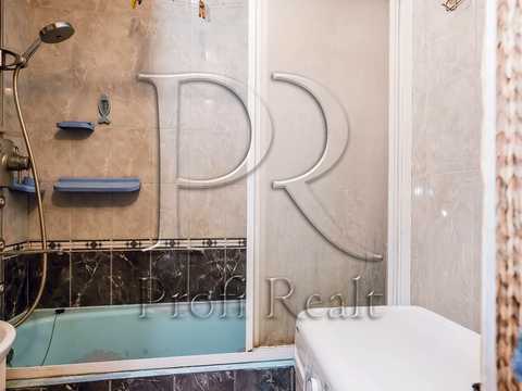 квартира за адресою Хорольська вул., 5