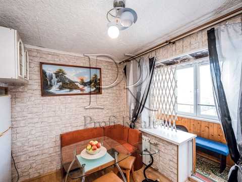 квартира за адресою Хорольська вул., 5
