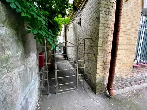 комерційна за адресою Бульварно-Кудрявська вул. (Воровського), 29-Е