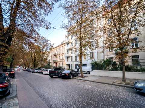 квартира за адресою Євгена Коновальця вул. (), (Будинок)