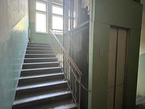комерційна за адресою Велика Васильківська вул. (Червоноармійська), 14