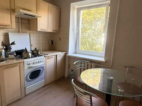 квартира за адресою Паркова вул., 24