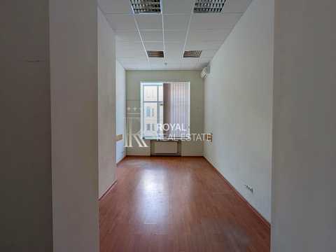 комерційна за адресою Цитадельна вул., 7