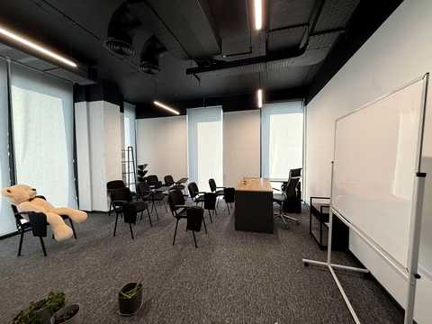 комерційна за адресою Фізкультури вул., 28