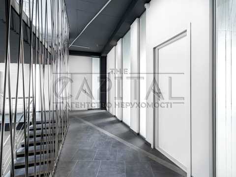 комерційна за адресою Феодосійська вул., 4