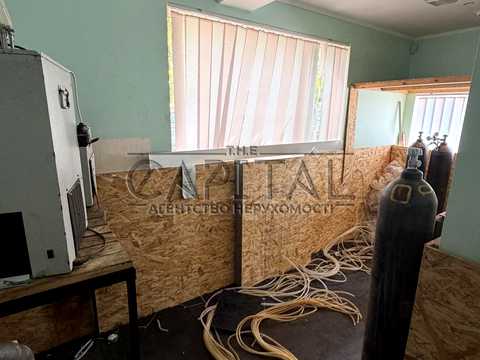 комерційна за адресою Володимира Сікевича вул., 12
