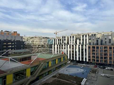 комерційна за адресою Набережно-Рибальська дорога вул., 3
