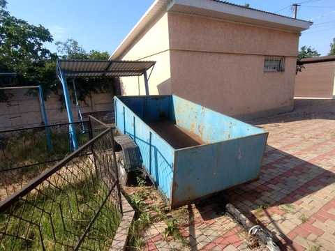 будинок за адресою с-ще. Світле, Полунична