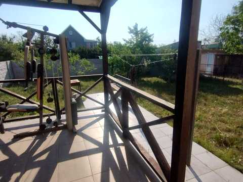 будинок за адресою с-ще. Світле, Полунична