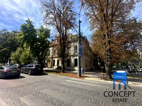 квартира за адресою Соборна пл. (Жовтнева), 6