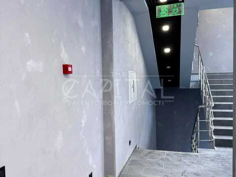комерційна за адресою Золотоустівська вул., 3