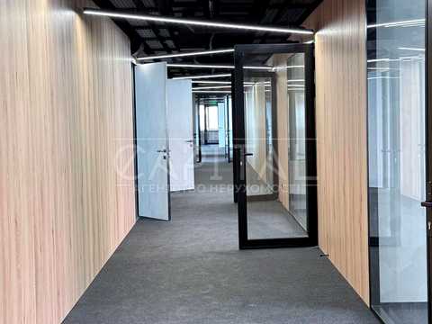 комерційна за адресою Золотоустівська вул., 3