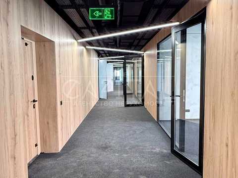 комерційна за адресою Золотоустівська вул., 3