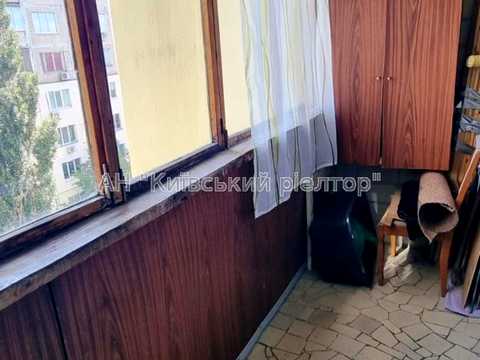 квартира за адресою Дніпровська набережна вул., 7