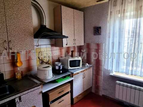 квартира за адресою Дніпровська набережна вул., 7
