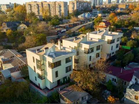 будинок за адресою Товарна вул.