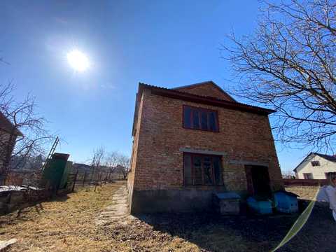 будинок за адресою с. Великі Млинівці, Спортивна, 47