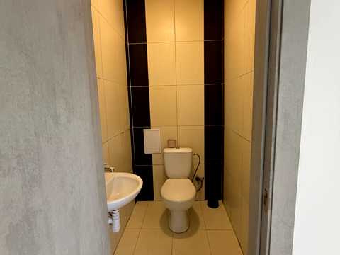 комерційна за адресою Петра Панча вул., 18-Б