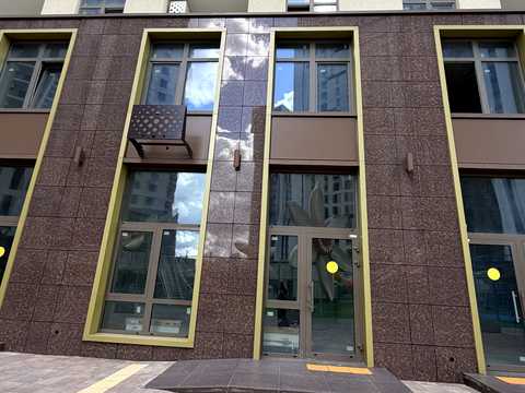 комерційна за адресою Краснова вул., (66 перлина)