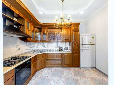 квартира за адресою Костянтинівська вул., 4