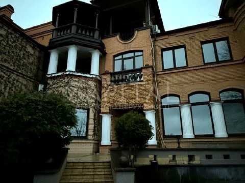 будинок за адресою Оболонська вул., 1