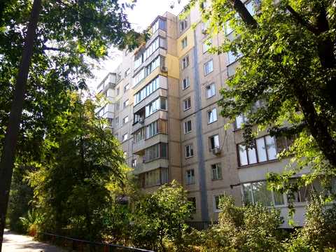 квартира за адресою Ореста Левицького вул. (Академіка Курчатова), 13